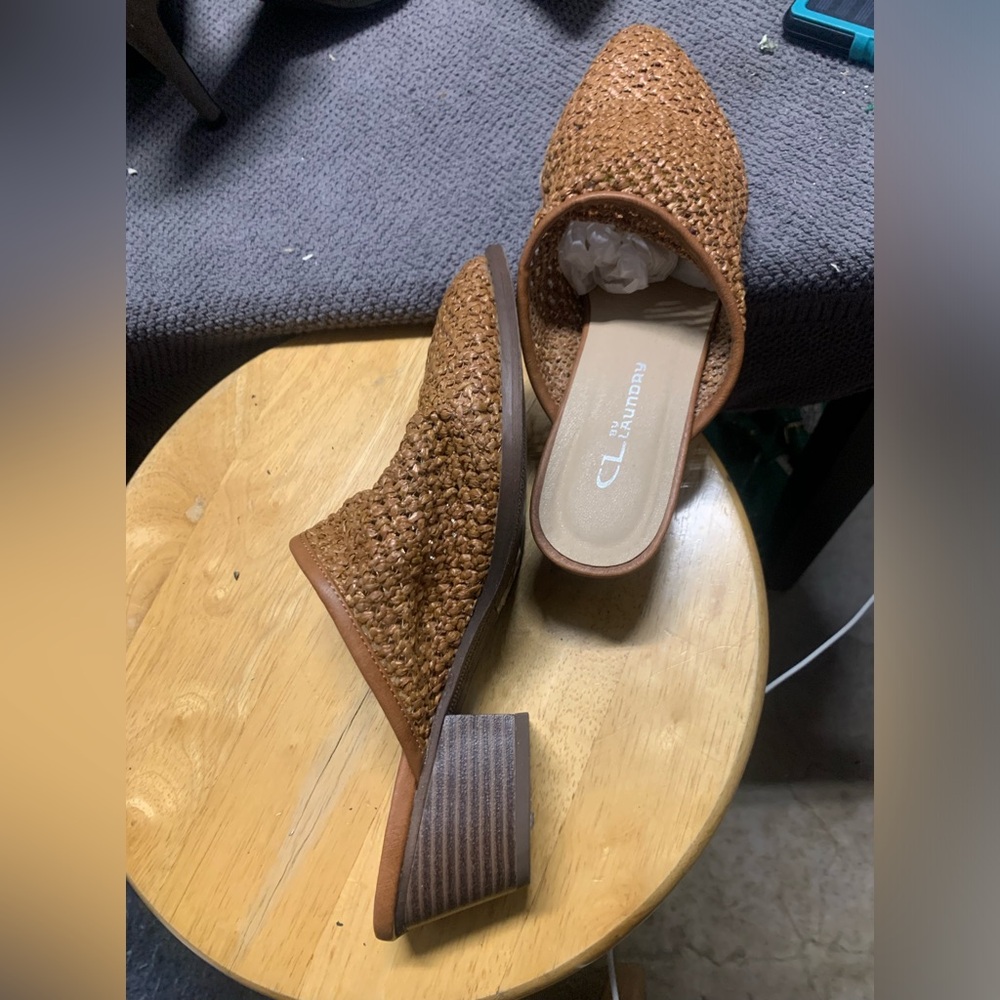 cLbyLaundry  tan slip on mesh mules, size 8.5